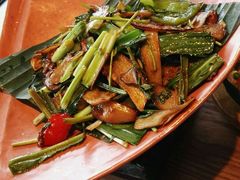 -云海肴·汽锅鸡·云南菜(天山百盛优客店)