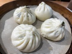 鲜虾韭菜三鲜包-草包包子铺(宽厚里店)