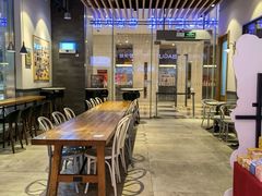 -巴黎贝甜(大宁国际商业广场店)