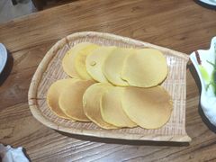 -东来菜馆•手抓海鲜家常菜•海鲜锅贴(鸽子窝店)