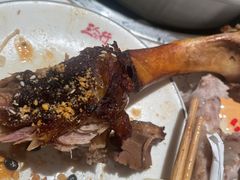 -三人行骨头王火锅(长寿店)
