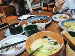 -云海肴·汽锅鸡·云南菜(天山百盛优客店)