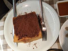 漏奶滑-新大咀港式茶餐厅(宝山万达店)