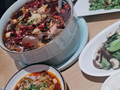 -渝信川菜 · 川味家常菜(财富购物中心店)