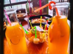 -豪客嘉族·麦尼顿西餐厅(乐福天下店)