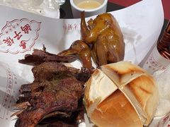 -鸽子侯·家宴·平价海鲜(市图书馆店)