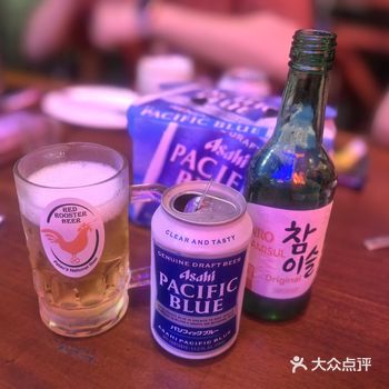 在帕劳 潜店推荐的韩料～ 量的确大～我们七个人点了三