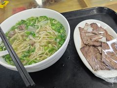 -陇上全荟兰州传统牛肉面(延吉路店)