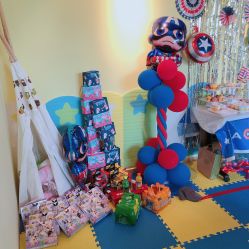 -欢乐悠游婴儿游泳(金碧花园店)