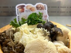 -楠小云·云南鲜菌·鲜牛自助火锅(九眼桥店)