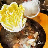 这家洞氮胡记羊肉馆是福州首家做烫皮羊肉汤锅的