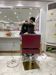 -镁连社·美联社