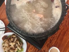 -鲁朗边巴次仁农家石锅