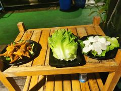 -冰冰龙虾·江湖菜·花园江景餐厅