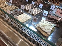 面包甜点陈列柜-VENCHI 闻绮(北京国贸商城店)