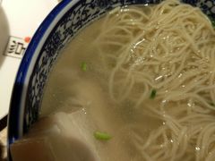 -新梅华·茶点餐厅(欧尚店)