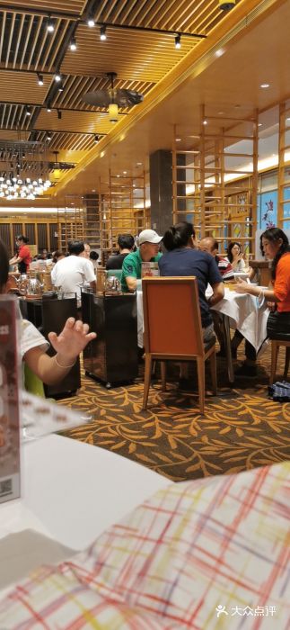 稻香酒家·34年老字号·港式粤菜(汉街店)大堂图片