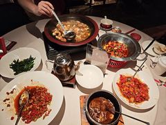 -千百味红餐厅·江西菜(绿地双子塔店)