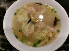 虾肉小馄饨-王家沙点心店(南京西路总店)