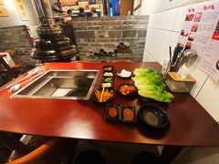 -肉甲韩国木炭烤肉(新壹街1店)