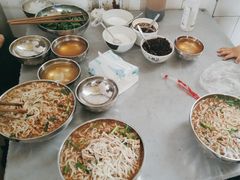 -正宗杨记普洱酸醋米线(总店)