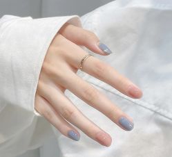 -悦指间美甲美睫