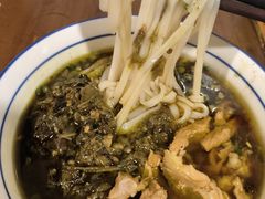-矮子粉店1985·长沙米粉(湘春路店)