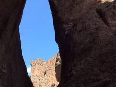 -天山神秘大峡谷