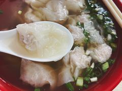 -张阿三馄饨店