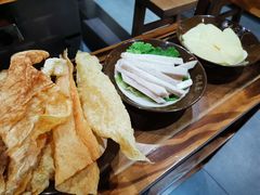 -锅来乐地锅鸡(安亭店)