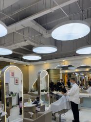 -虫二·专注健康烫染沙龙