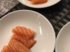 -三英温泉度假酒店-自助餐厅
