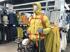 -迪卡侬(越秀公园店)