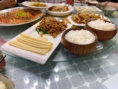 -天天向上素食餐厅(五台山店)