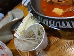 -喇喇排骨火锅·传统韩式脊骨汤(望京西园总店)
