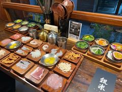 -银米·云南传统过桥米线(双廊黑金冠店)