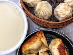 鲜肉小笼包-锅贴大王南翔小笼(临沂二村店)