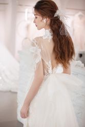 -艾米丽婚纱礼服