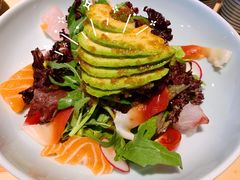牛油果海鲜色拉-Tuna maki寿司(园区永旺店)