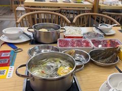 -杨老板·海鲜集市火锅·鲜切牛肉(中防万宝店)