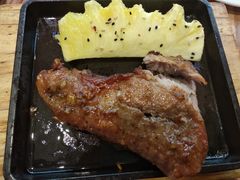窑烤蒜香梅花肉-窑啊窑窑炉烧烤(合生广场店)