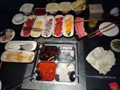 -海底捞火锅智慧餐厅(中骏世界城店)