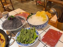 -旧街市鲜货老火锅(大光路店)