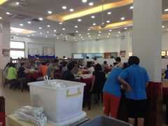 -侬佳蒸菜馆(听潮店)