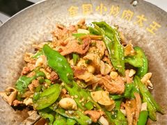 -费大厨辣椒炒肉(高铁吾悦广场店)