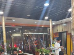 -哈尔滨小酒馆·鲜肉现穿自助烧烤(康新花园店)