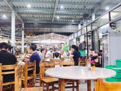 大堂-四川小胡子海鲜(丁村万人海鲜广场店)