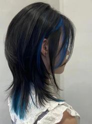 -十六番发型师事务所