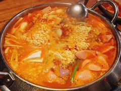 部队锅-包装马车·韩国料理·포장마차