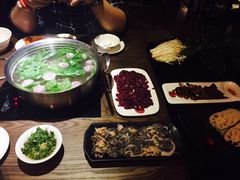 -牛焱·贵州黄牛肉火锅(城西银泰店)